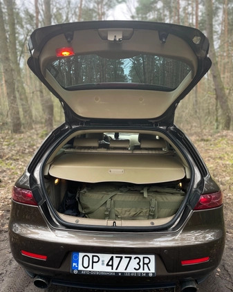 Alfa Romeo 159 cena 19000 przebieg: 241000, rok produkcji 2007 z Legionowo małe 301